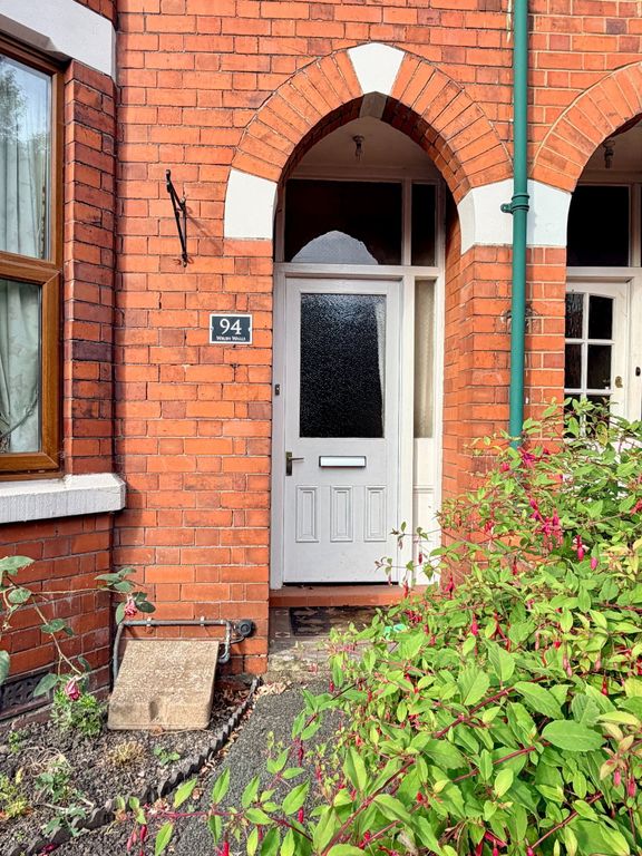 Property photo 2 of 23