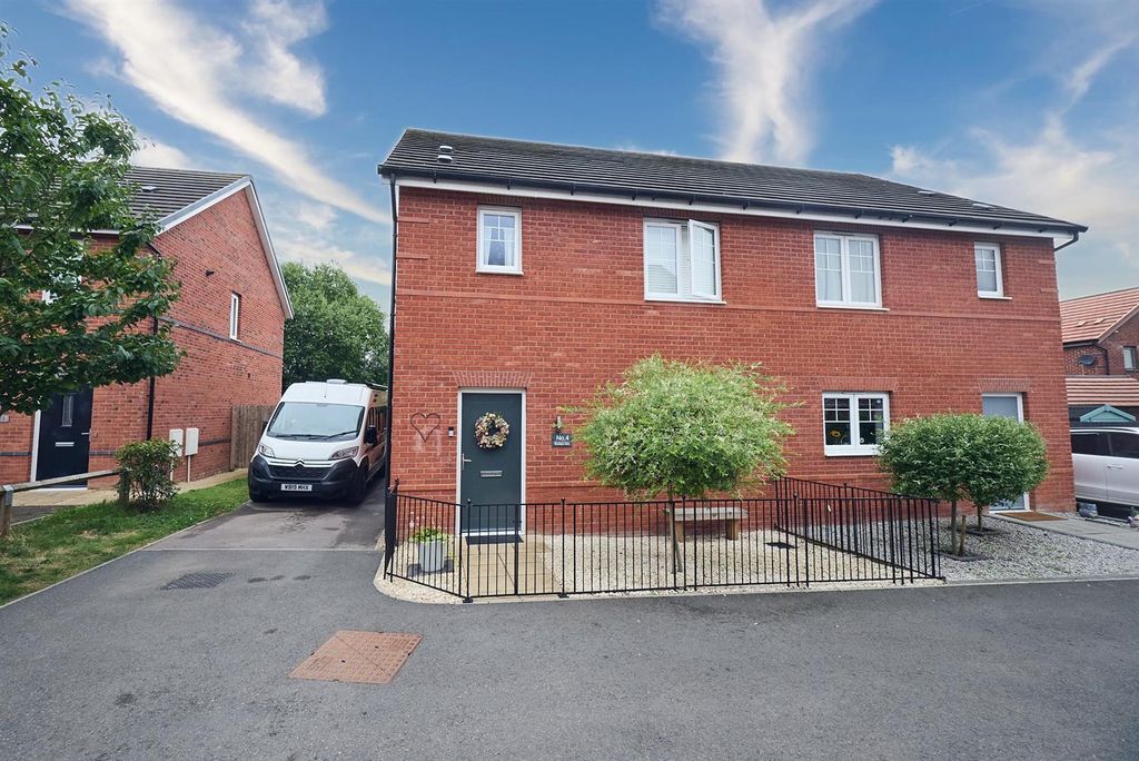 Property photo 1 of 13 Neww.Jpg