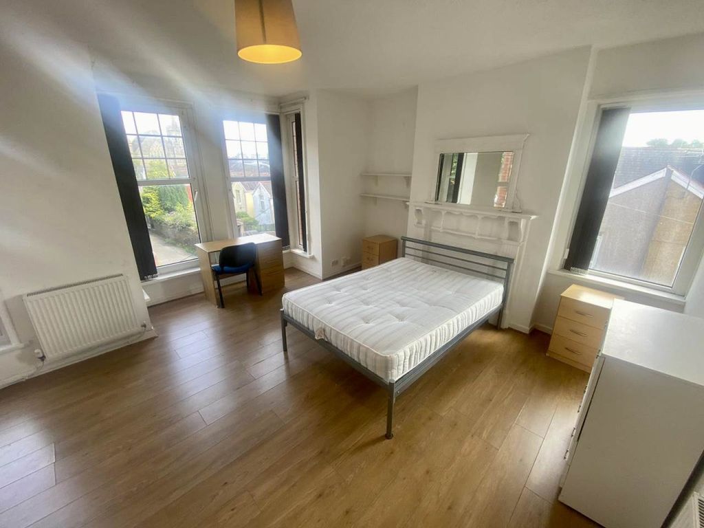 Property photo 1 of 12 2F68Cec8-c64A-4189-8c15-9958038E20cd