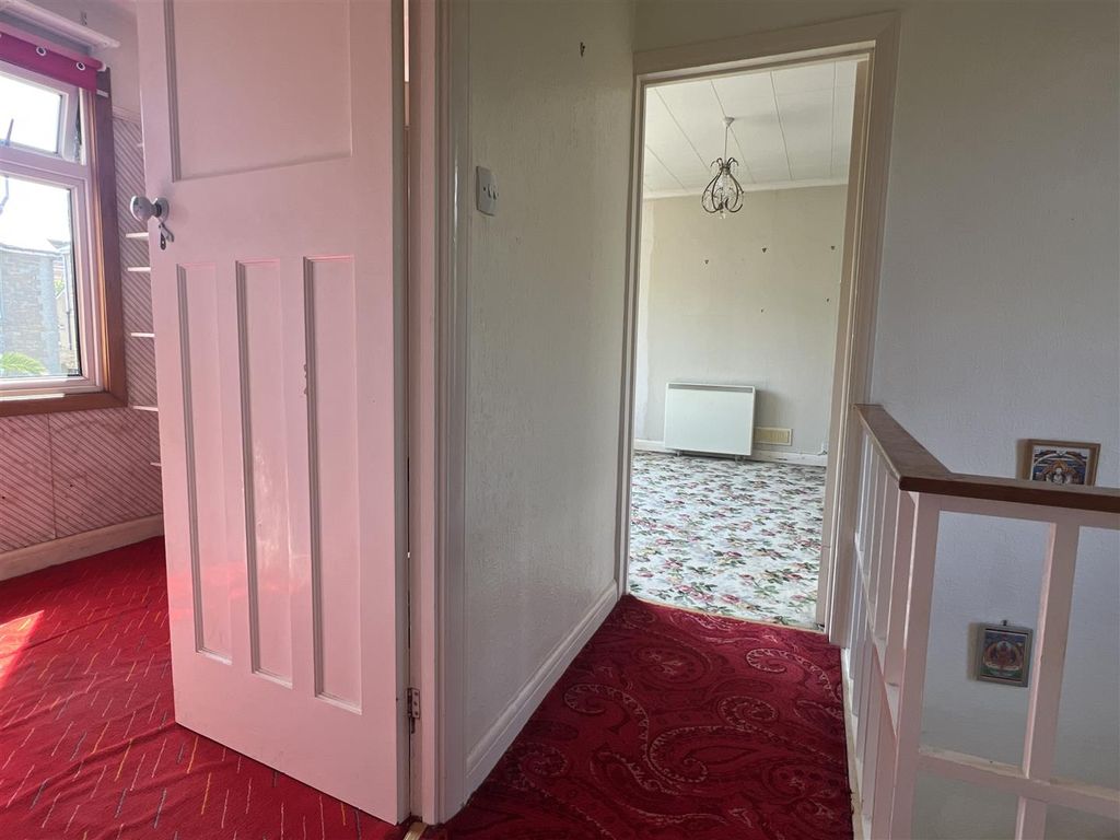 Additional image 13 of 3 bed semi-detached house for salePendarves Road, Penzance TR18