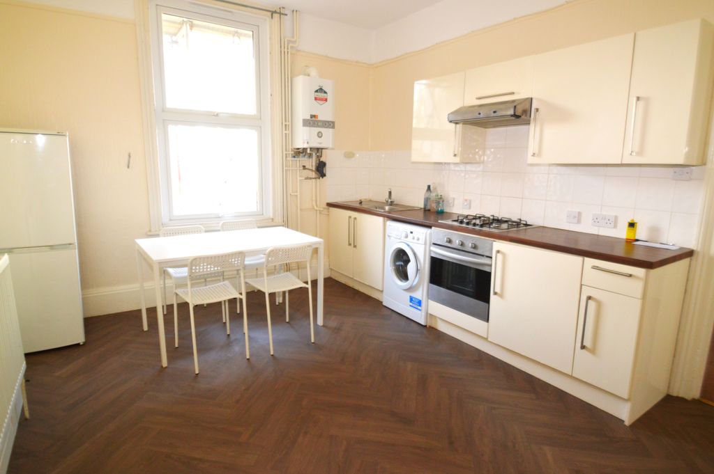 Property photo 2 of 9 Dsc_0124