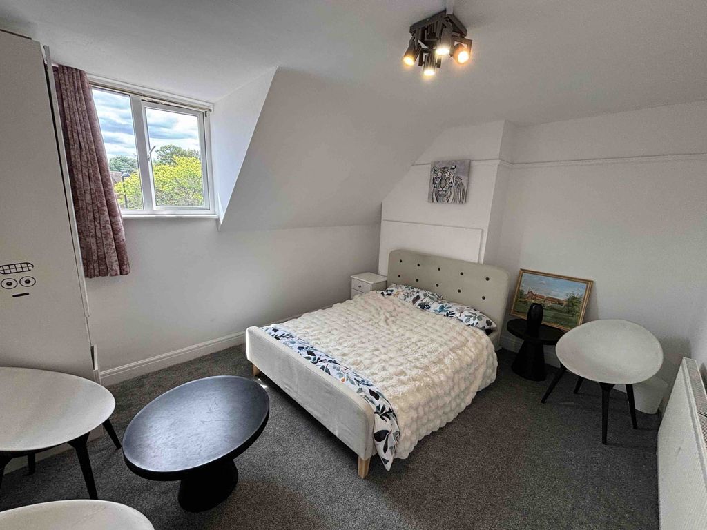 Property photo 1 of 8 Modern Spacious One Bed Flat To Let In Ha5 Â£1500Pcm