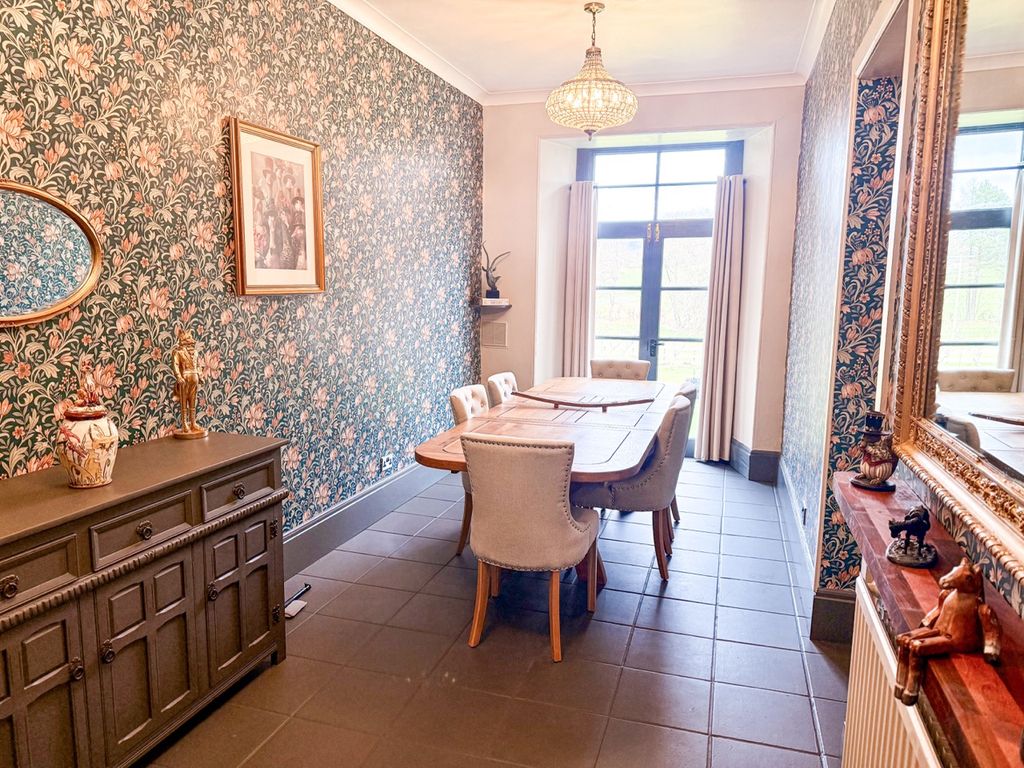 Property photo 3 of 63