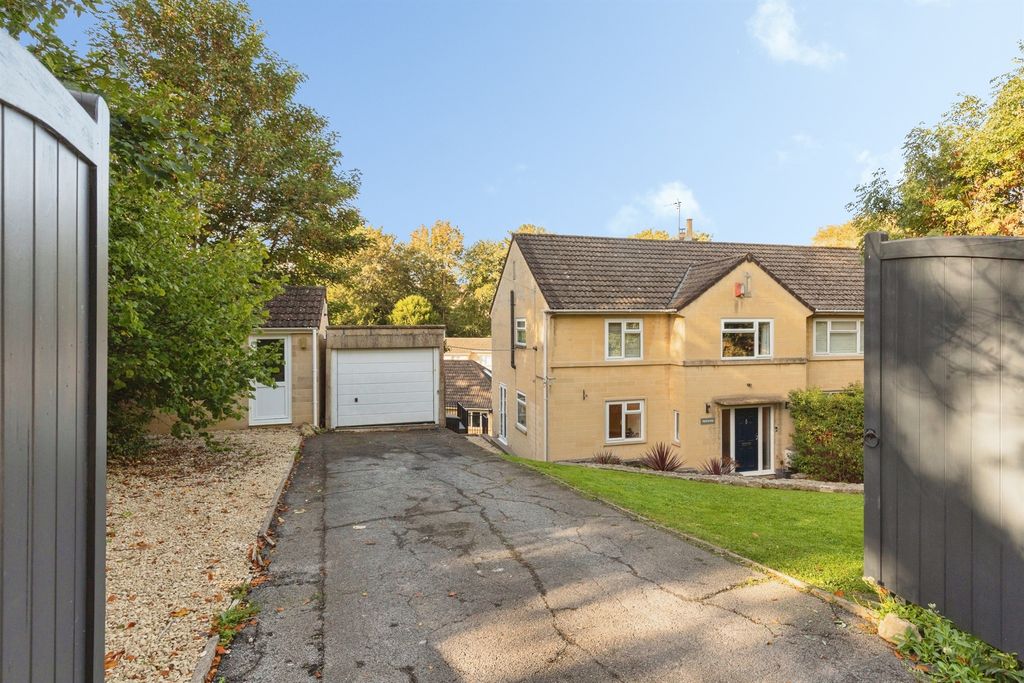 Property photo 1 of 19