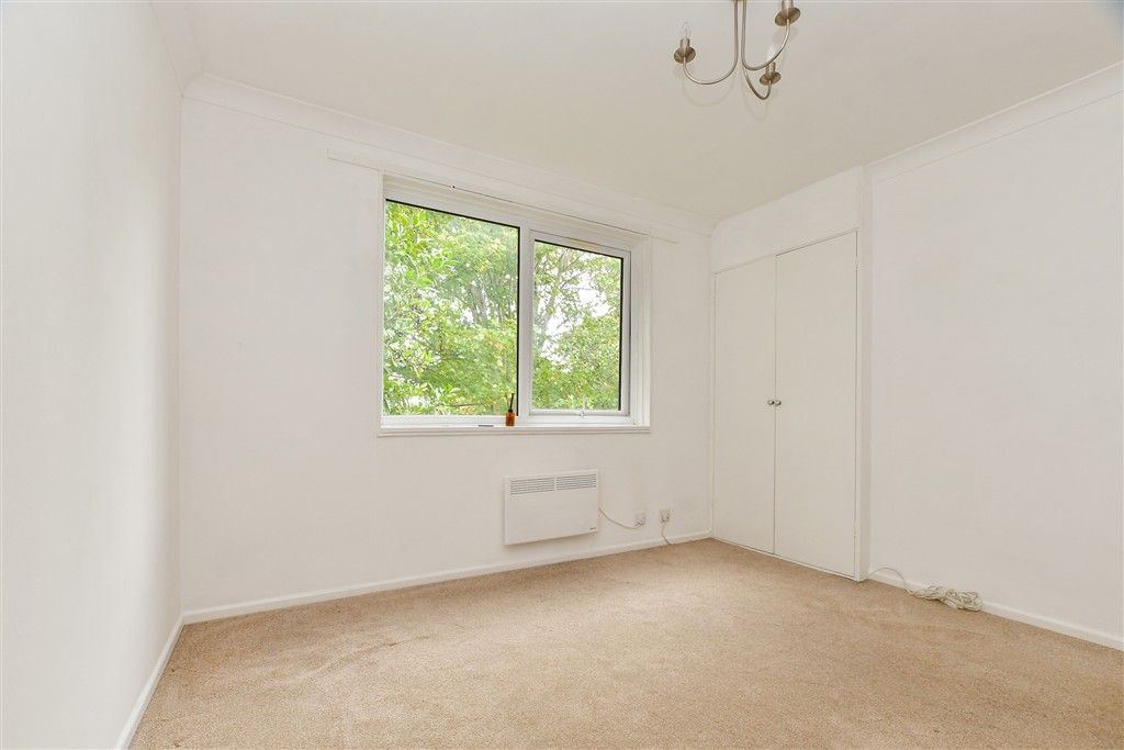 Property photo 1 of 10 Bedroom