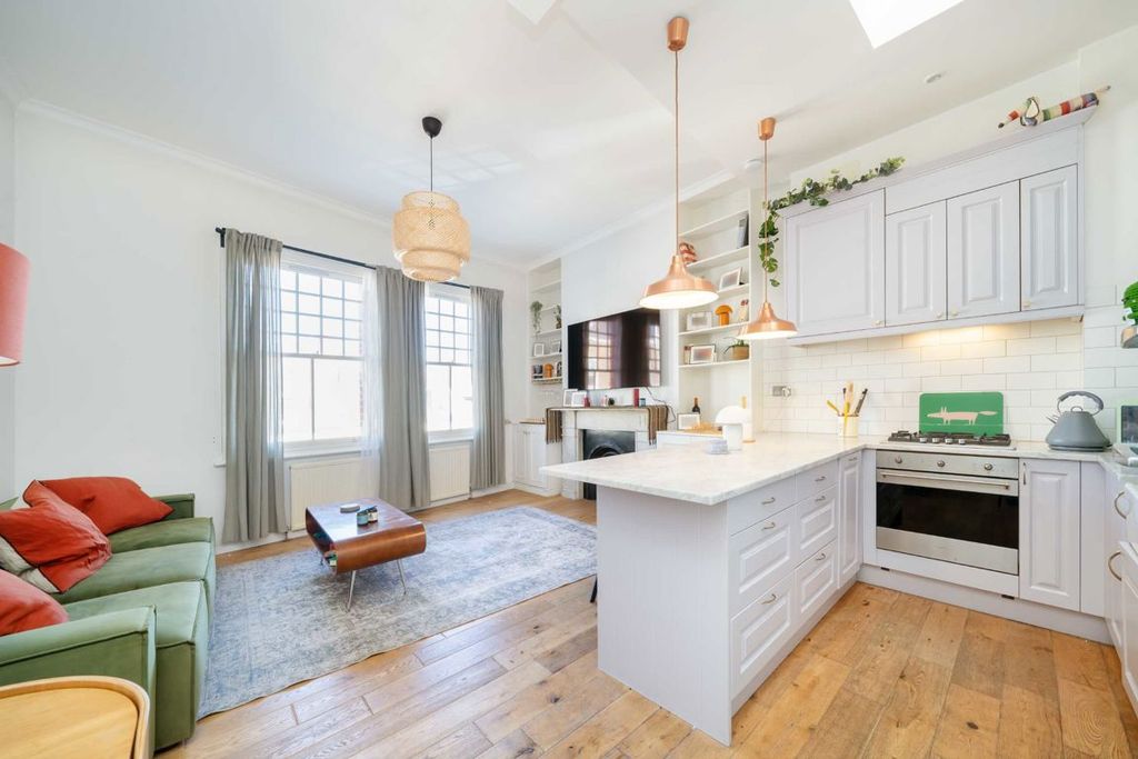 Property photo 3 of 4