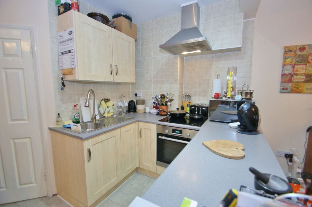 Property photo 2 of 5