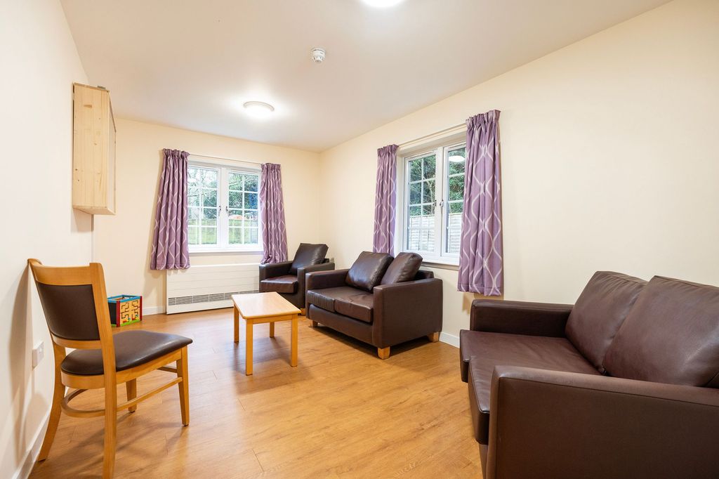 Property photo 3 of 31