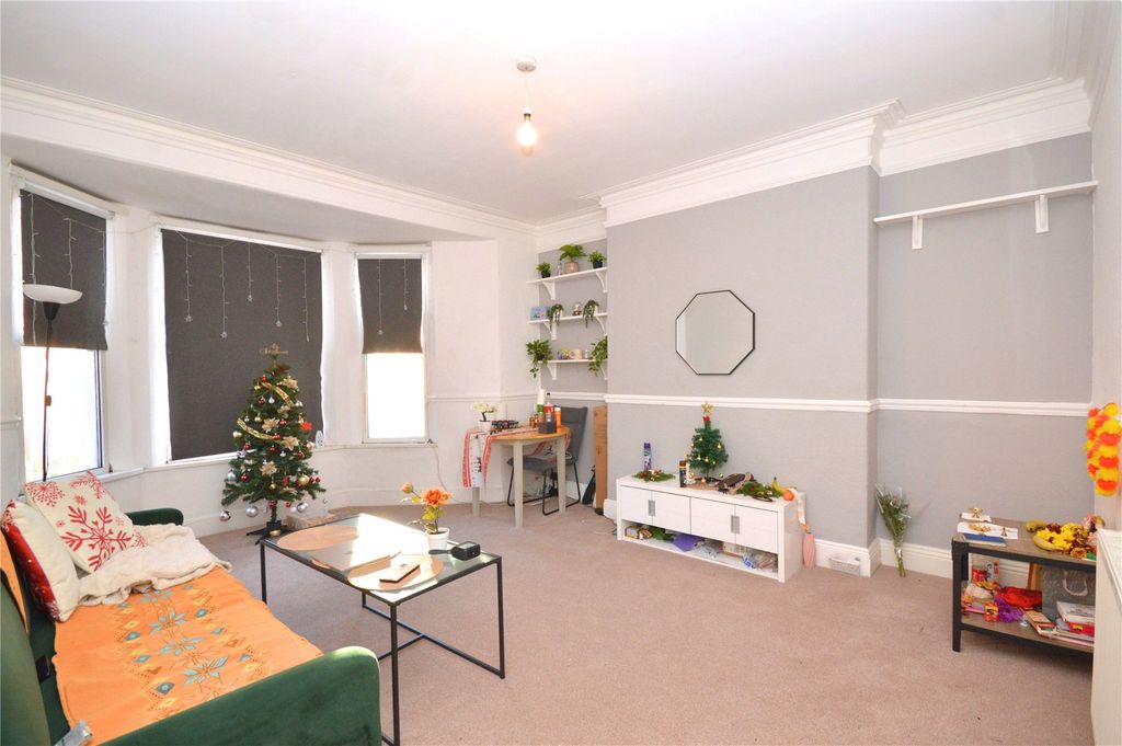 Property photo 2 of 6 Picture No. 05