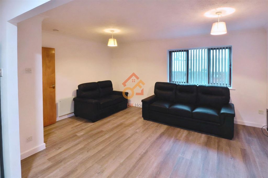 Property photo 3 of 13 ????_2025-11-14_125707_697.Png