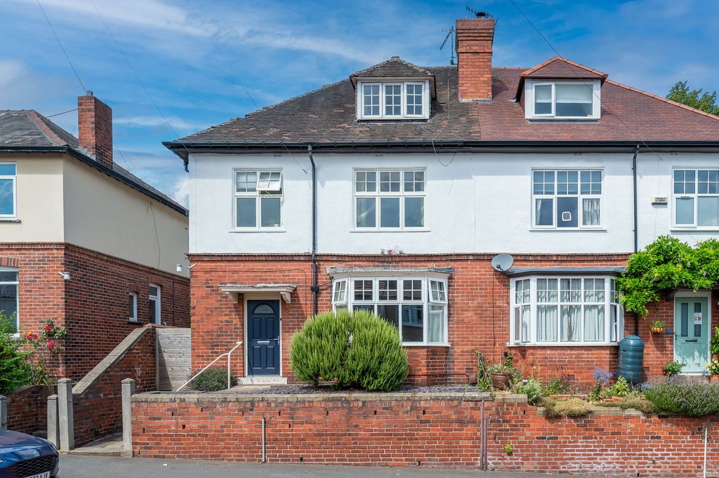 Property photo 1 of 39