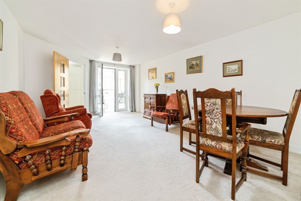 Additional image 5 of 2 bed flat for salePegs Lane, Hertford SG13