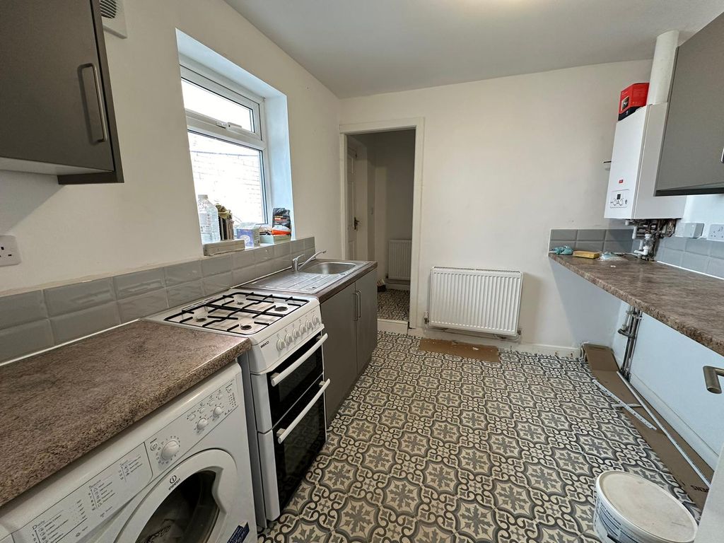 Property photo 2 of 3