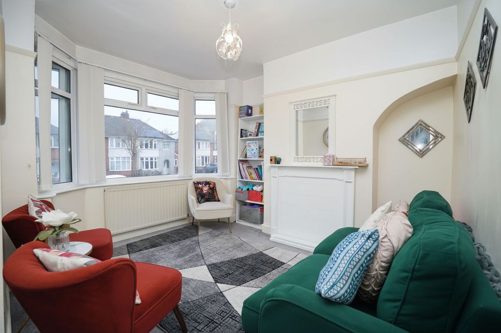 Property photo 2 of 14