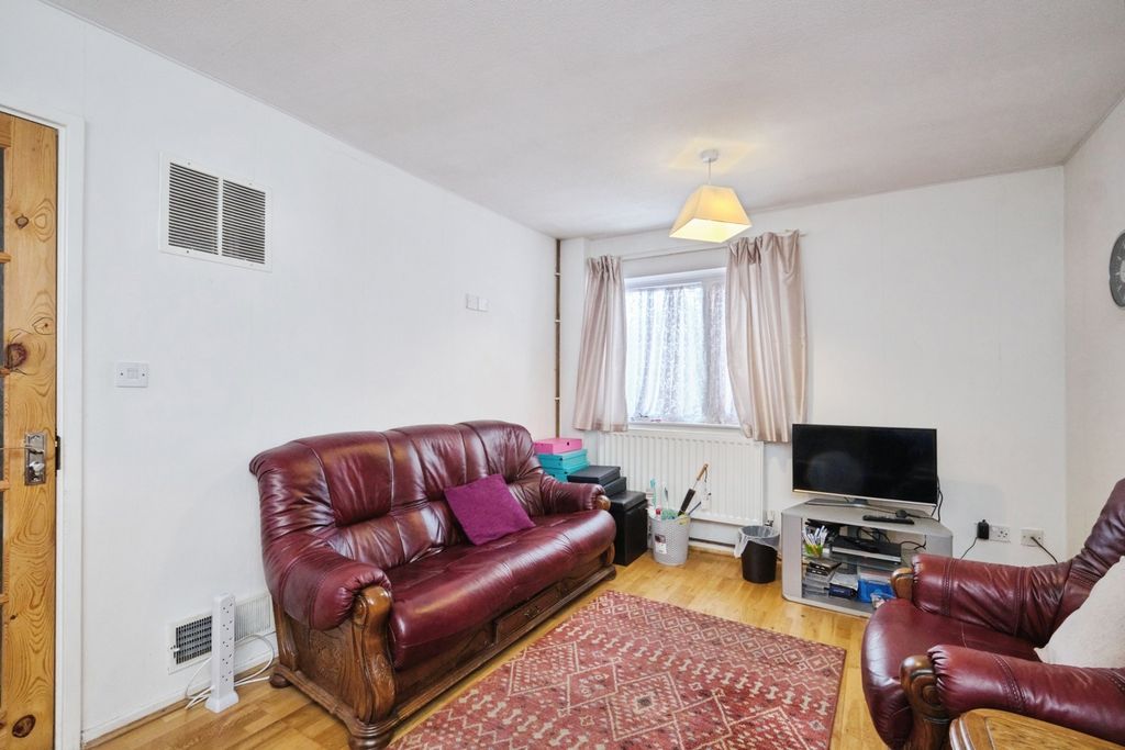 Property photo 3 of 29 Pbox-Img.Jpg