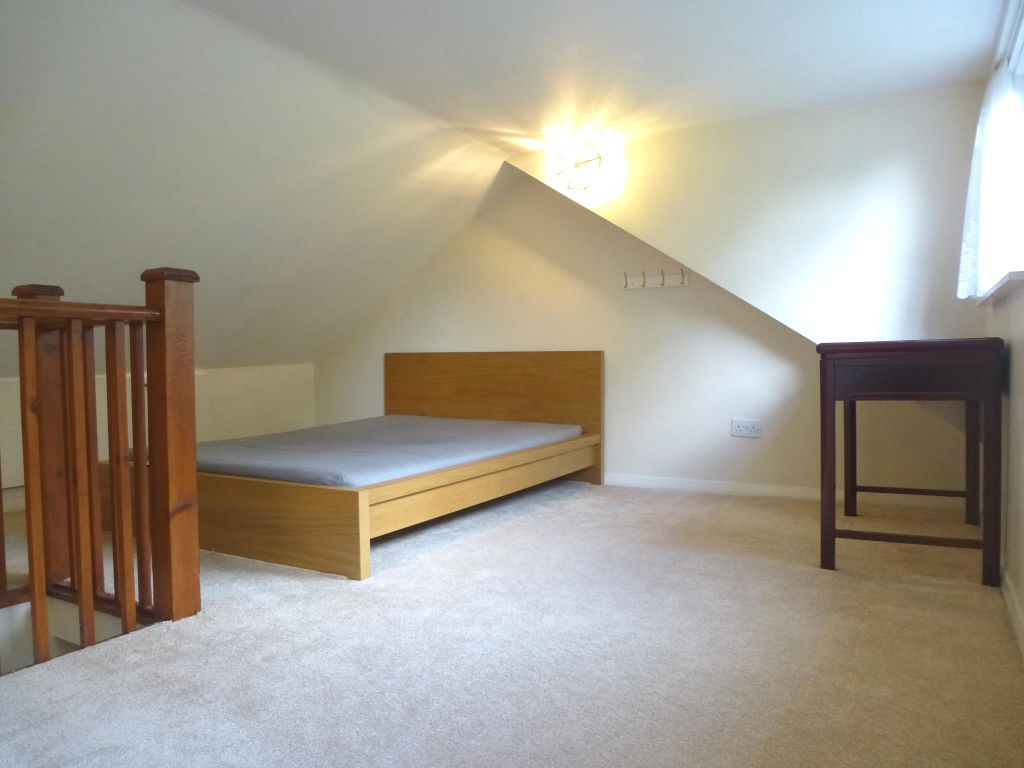 Property photo 1 of 10 Bedroom 3