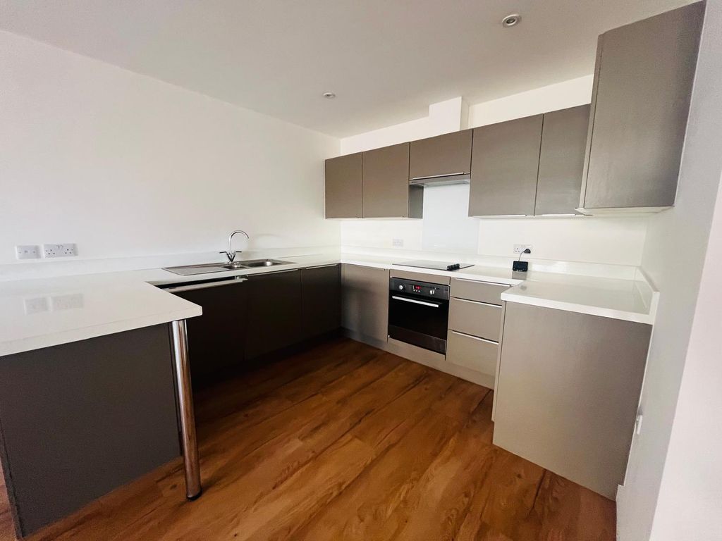 Property photo 1 of 11 2 Bedroom Apartment For Rent