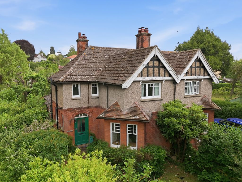 Property photo 1 of 25