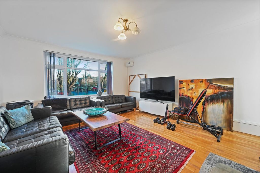 Property photo 2 of 8 Tec - 4 Ambassador House - Reception3 (1).Jpg