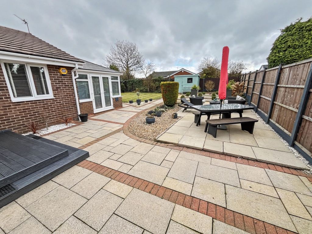 Property photo 2 of 47