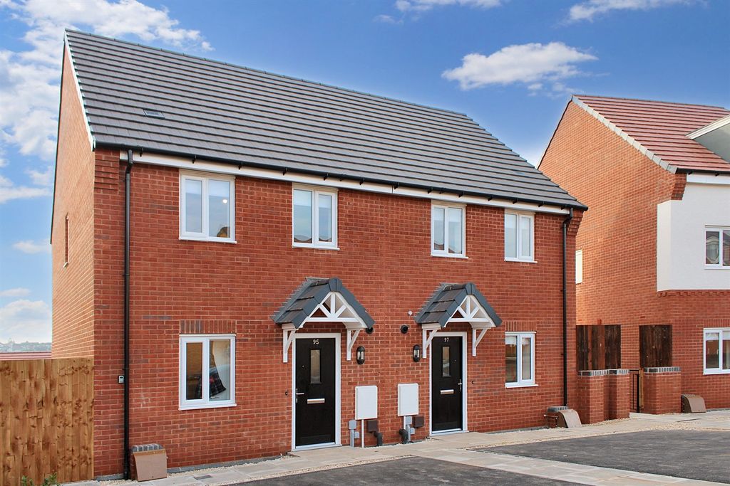 Property photo 1 of 15 (Main)