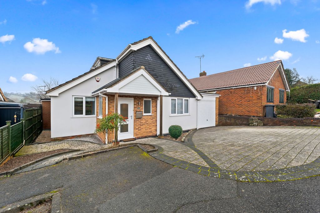 Property photo 1 of 31