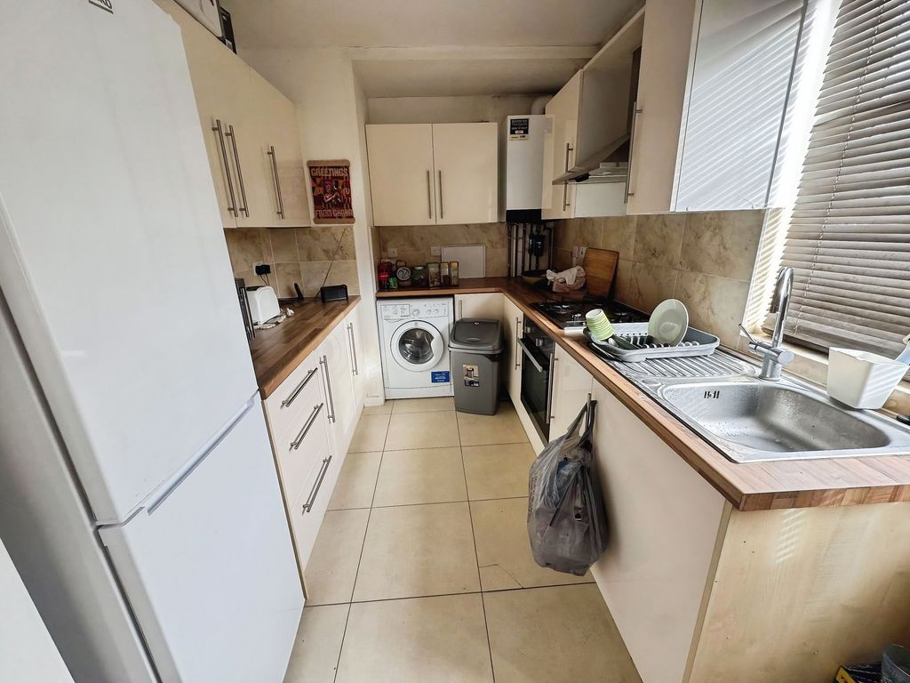 Property photo 2 of 5