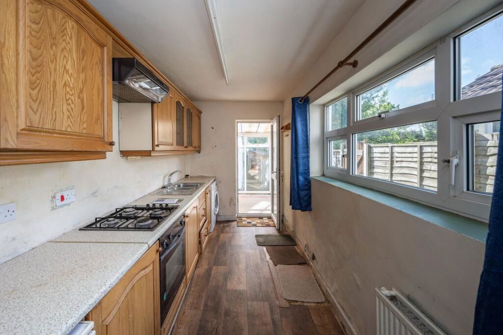 Property photo 2 of 24