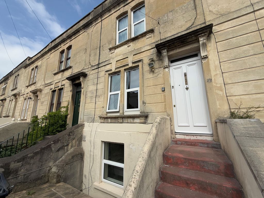 Property photo 1 of 6