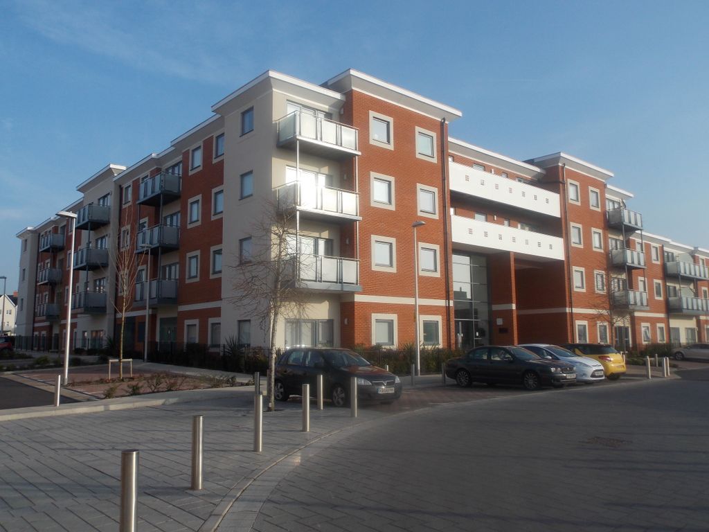 Property photo 1 of 11 Heron House Building