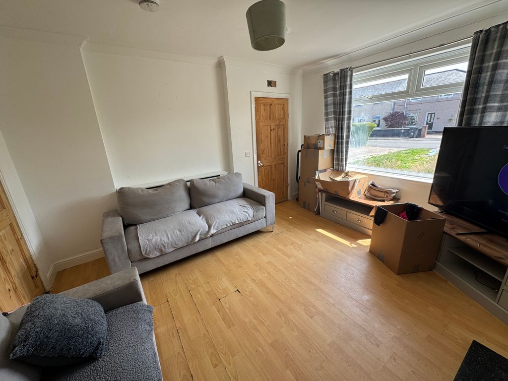 Property photo 3 of 15 3
