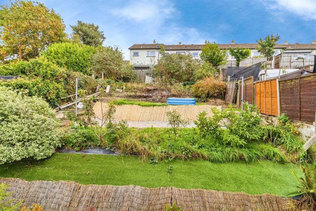 Property photo 3 of 20