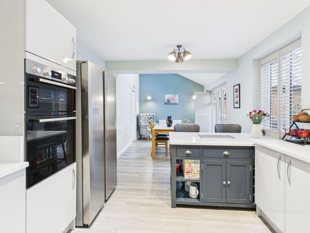 Property photo 2 of 24