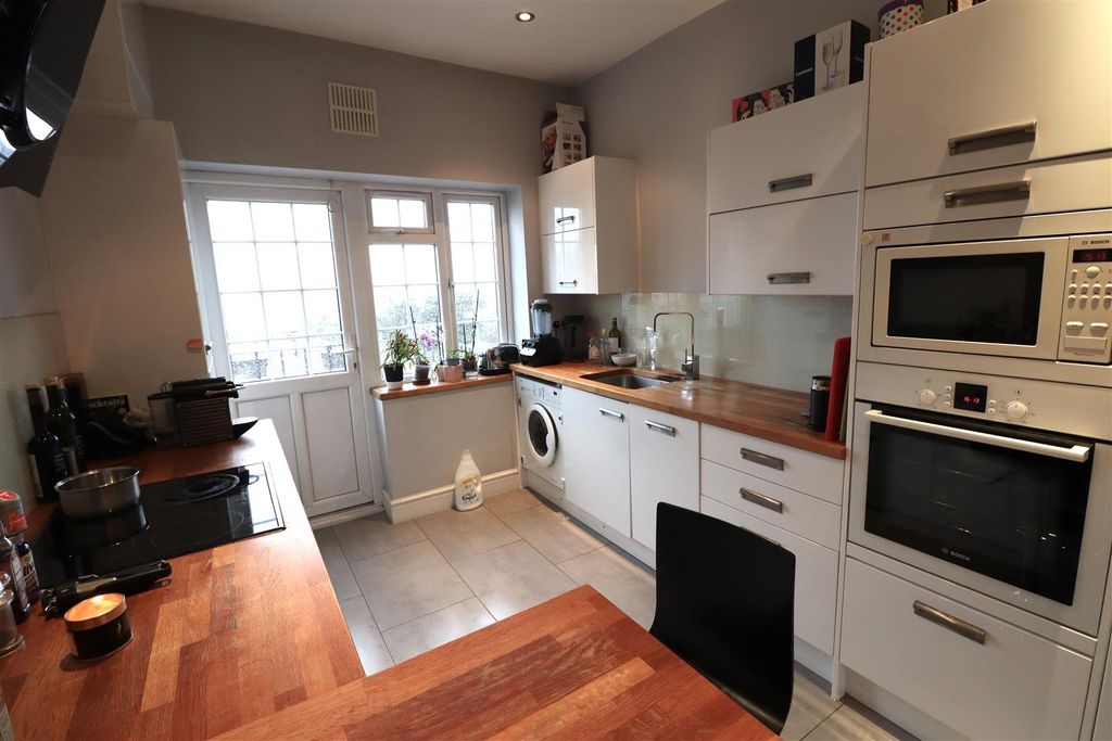 Property photo 2 of 14 Img_1271.Jpg