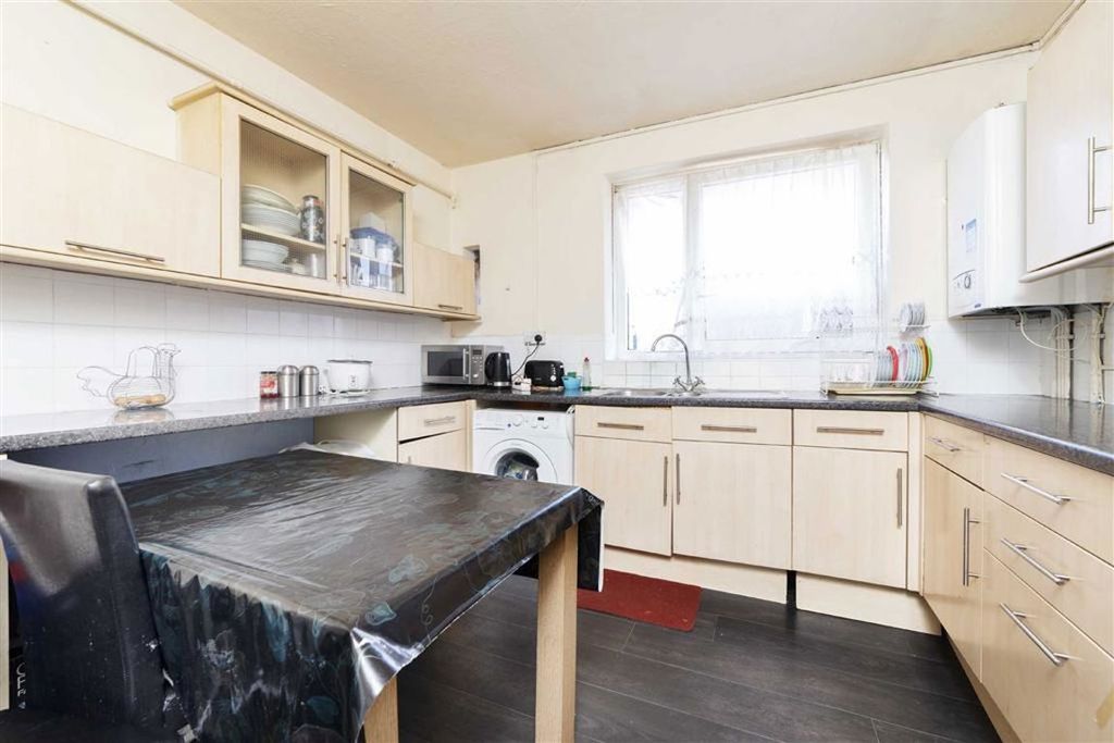 Property photo 3 of 5
