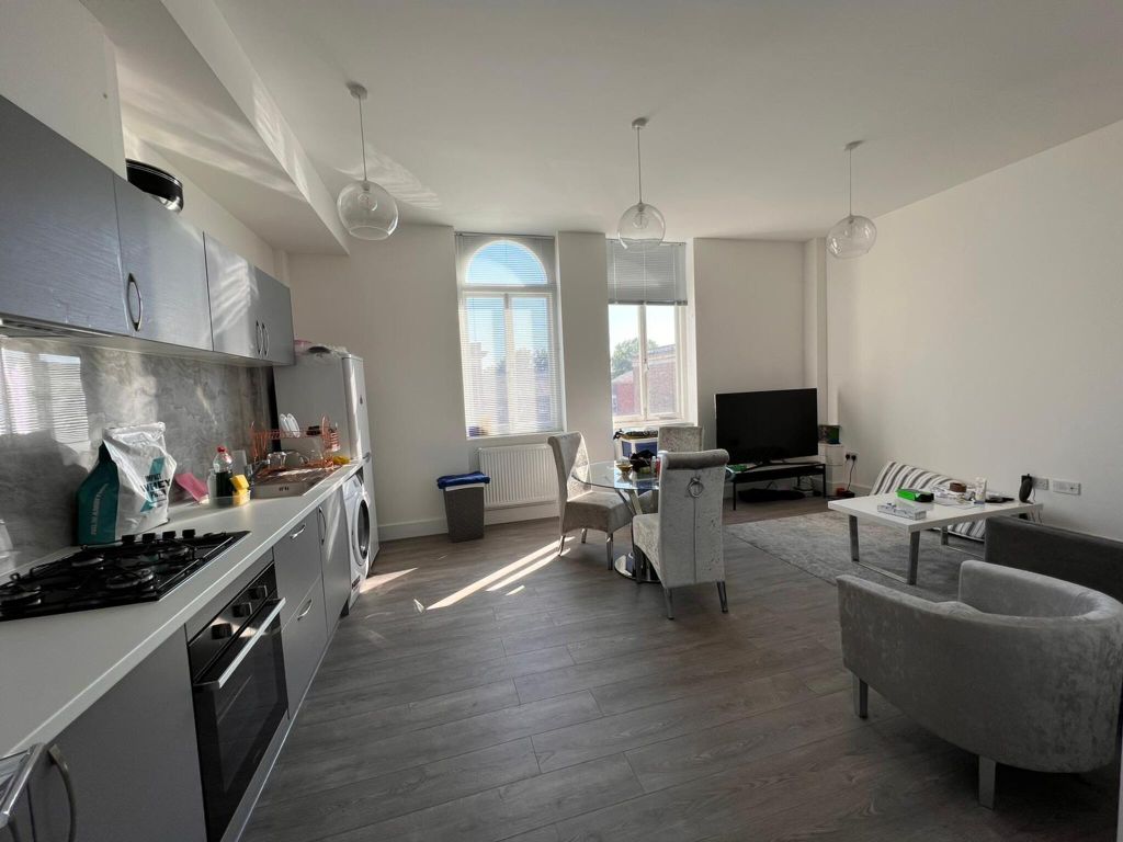 Property photo 2 of 11