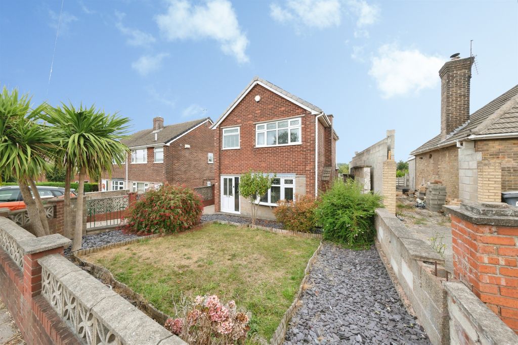 Property photo 2 of 18