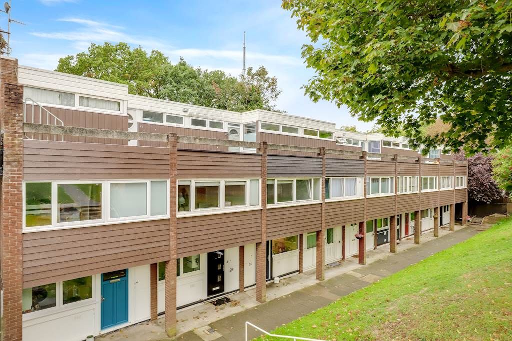 Property photo 1 of 13 02-0d8Ajhhgll - 38 Kitley Gardens - 43-Small