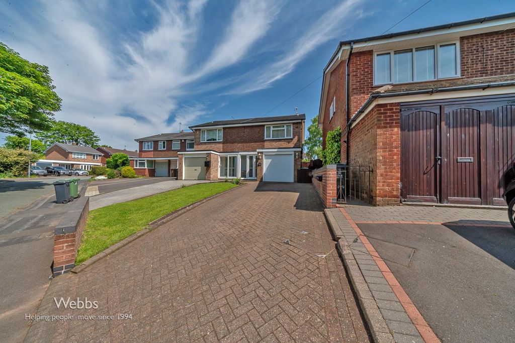 Property photo 1 of 14 Â©Webbsâ© (28 Of 30).Jpg