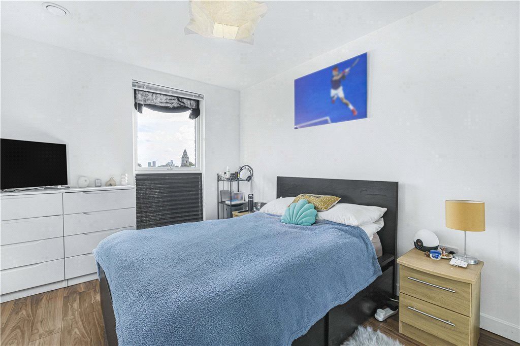 Property photo 3 of 21 Bedroom