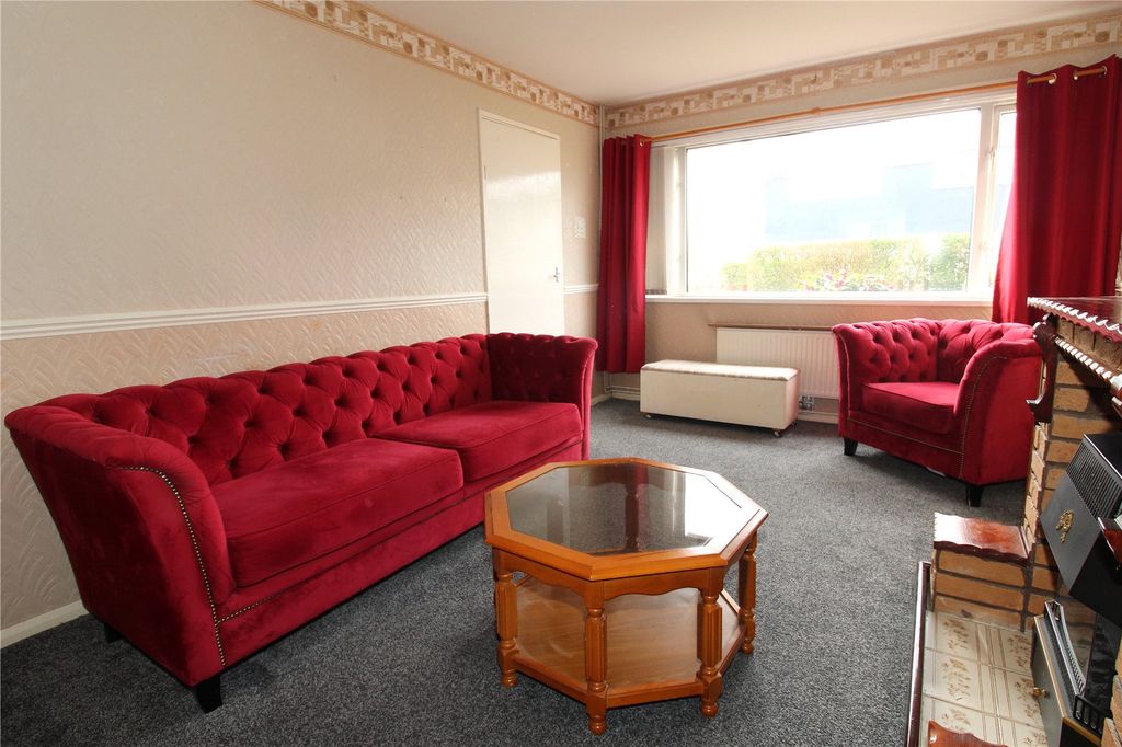 Property photo 2 of 14 Picture No. 18