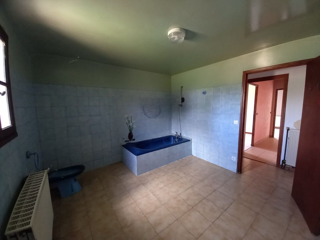 Property photo 2 of 25