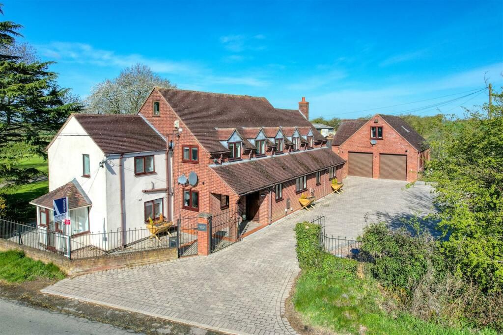 Property photo 3 of 18