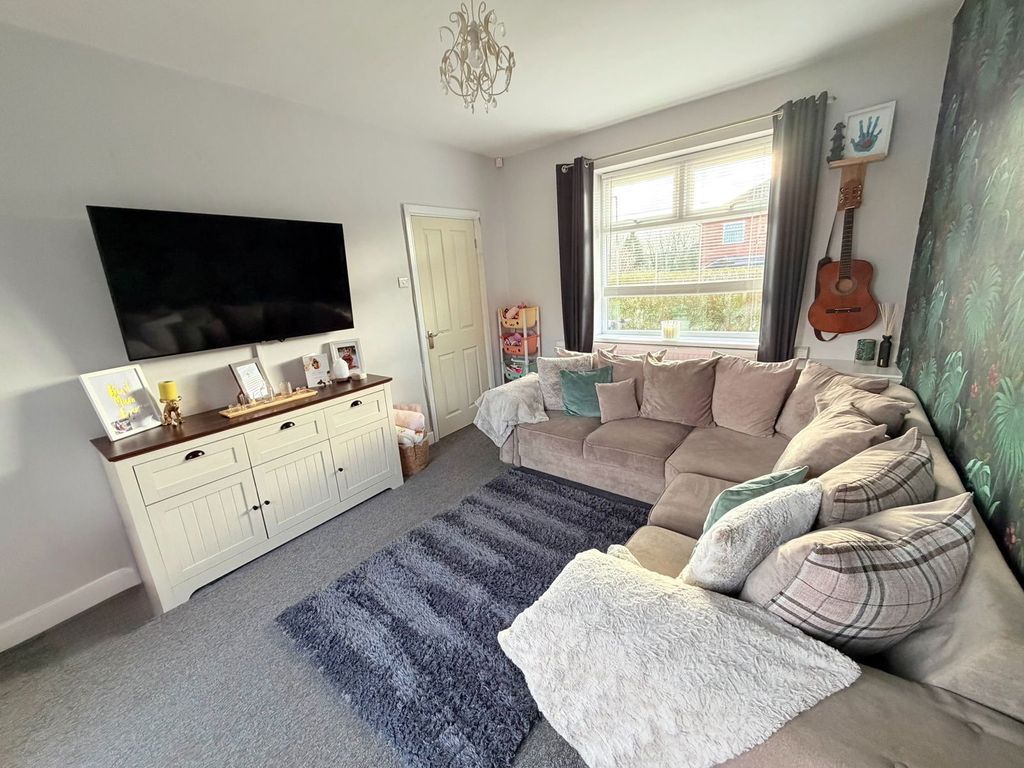 Property photo 3 of 20