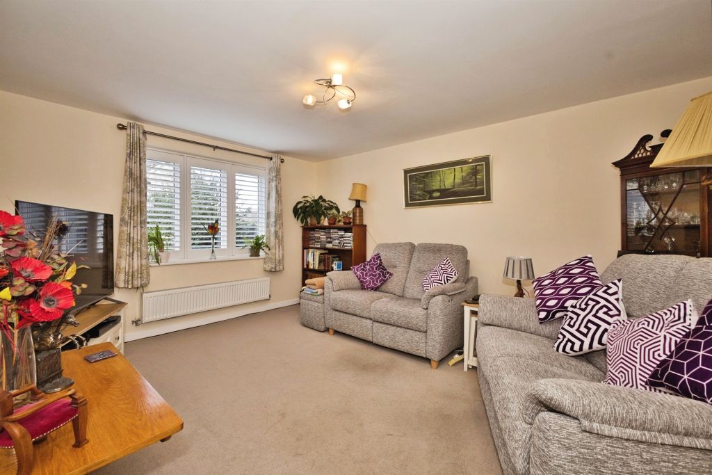 Property photo 2 of 24