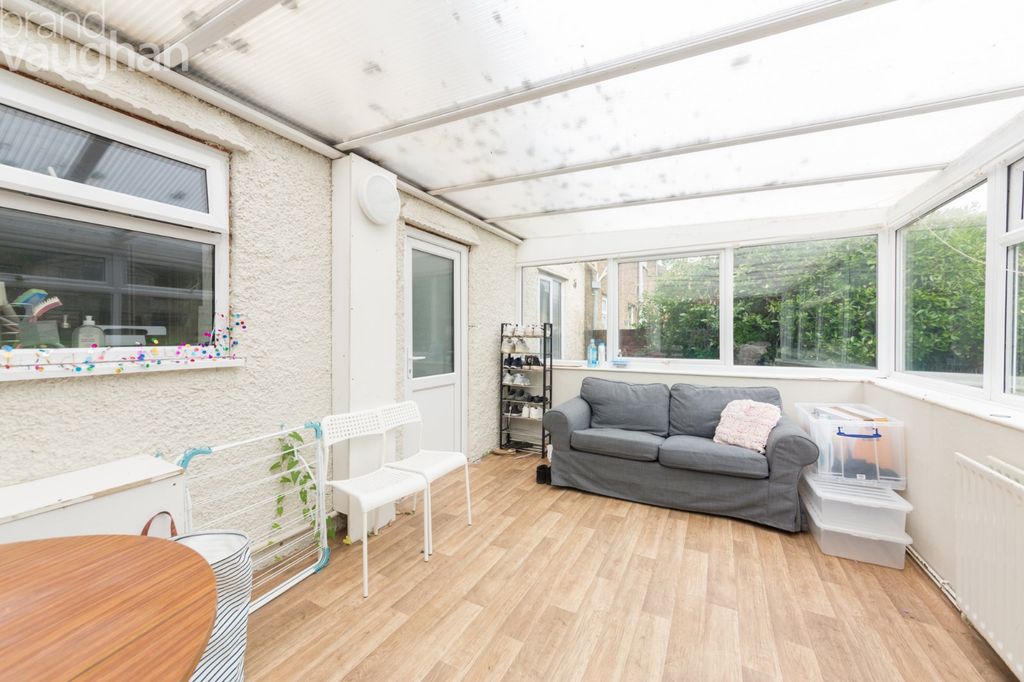 Property photo 3 of 12 Picture No. 21