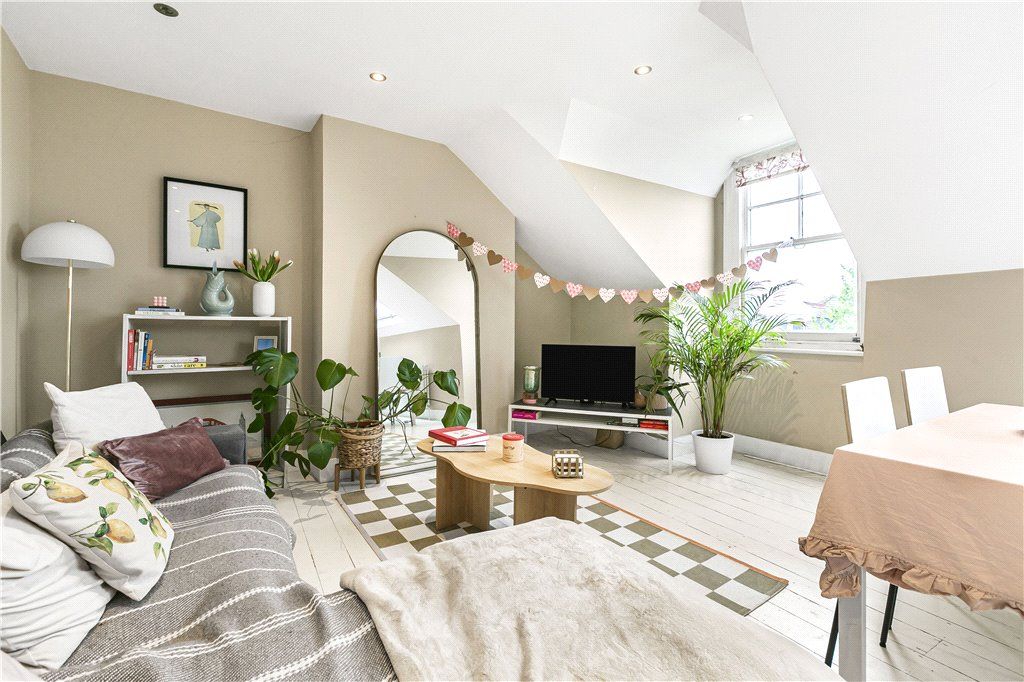 Property photo 1 of 13 Reception Room