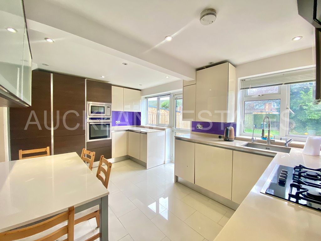 Property photo 2 of 13 Kitchen