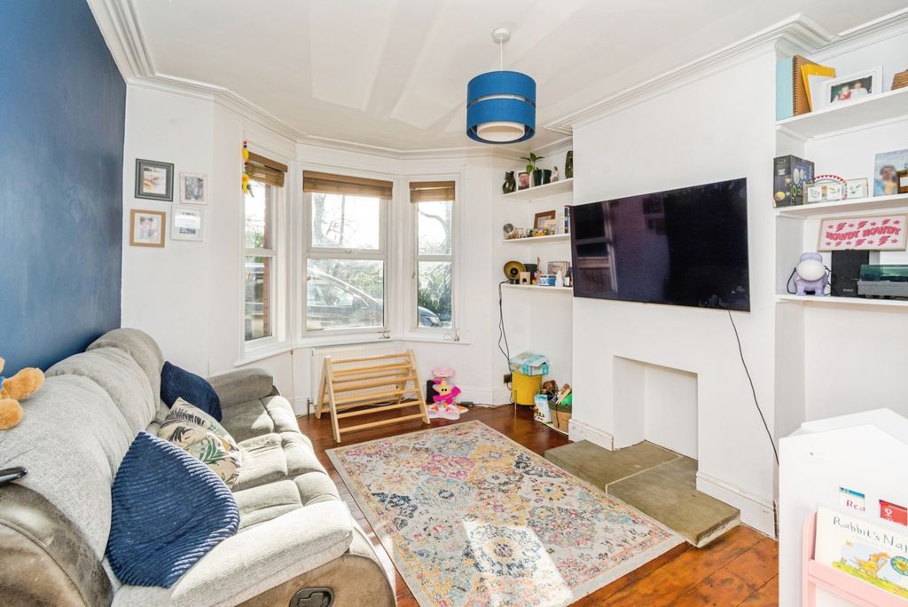 Property photo 2 of 15 Pbox-Img.Jpg