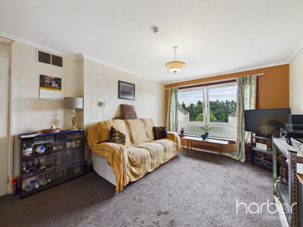 Property photo 2 of 10 5319163